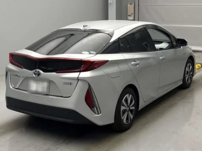 Toyota PRIUS PHV