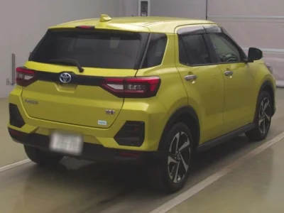 Toyota RAIZE  с аукциона в Японии