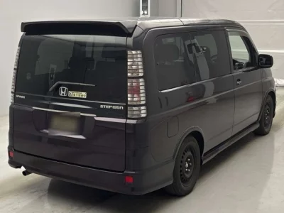 Honda STEP WAGON  с аукциона в Японии