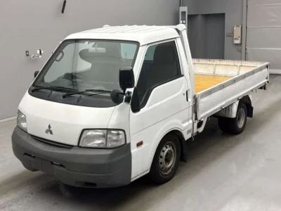 Mitsubishi DELICA TRUCK  с аукциона в Японии