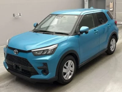 Toyota RAIZE  с аукциона в Японии