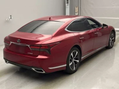 Lexus LS  с аукциона в Японии