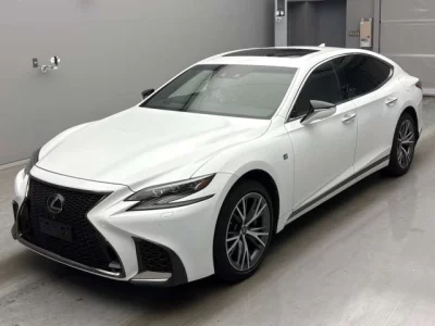 Lexus LS  с аукциона в Японии