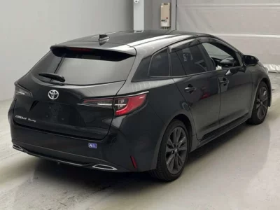 Toyota COROLLA TOURING  с аукциона в Японии