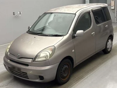 Toyota FUNCARGO  с аукциона в Японии