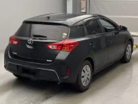 Toyota AURIS лот № 4236 оценка 3.5  с аукциона в Японии 1