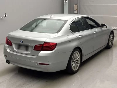 BMW 5-Series  с аукциона в Японии