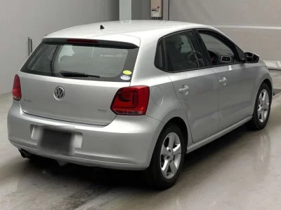 Volkswagen Polo  с аукциона в Японии