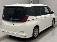 Toyota NOAH лот № 464 оценка RA  с аукциона в Японии 1