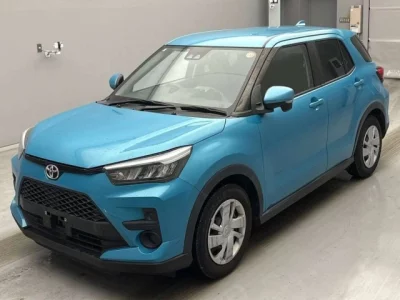 Toyota RAIZE  с аукциона в Японии