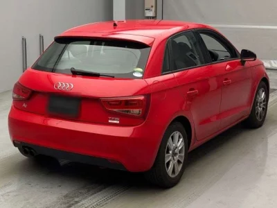 Audi A1  с аукциона в Японии