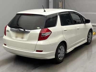 Honda FIT SHUTTLE  с аукциона в Японии