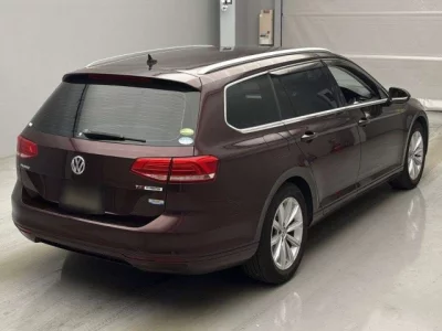Volkswagen PASSAT VARIANT  с аукциона в Японии