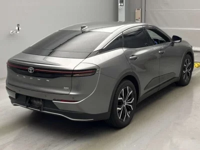 Toyota CROWN CROSSOVER
