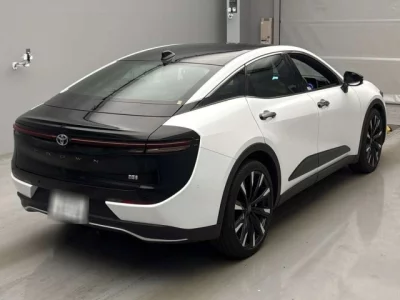 Toyota CROWN CROSSOVER  с аукциона в Японии