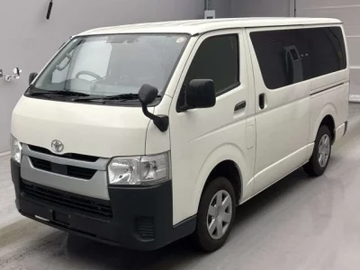 Toyota HIACE VAN  с аукциона в Японии