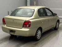 Toyota PLATZ лот № 4420 оценка R  с аукциона в Японии 1