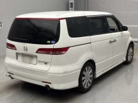 Honda ELYSION лот № 4452 оценка 3.5  с аукциона в Японии 1