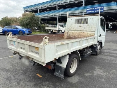 Mitsubishi Fuso Canter