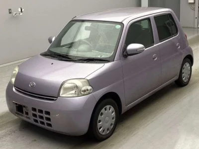 Daihatsu Esse