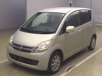 Daihatsu MOVE  с аукциона в Японии