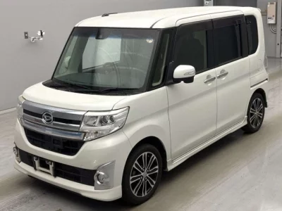 Daihatsu TANTO  с аукциона в Японии