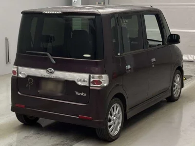 Daihatsu TANTO  с аукциона в Японии