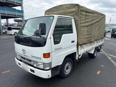 Toyota DYNA  с аукциона в Японии