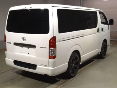 Toyota HiAce Van