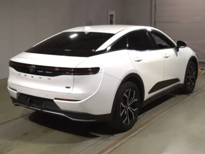 Toyota CROWN CROSSOVER  с аукциона в Японии