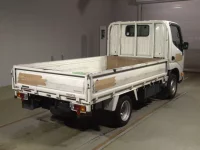 Toyota DYNA лот № 63503 оценка 4  с аукциона в Японии 1