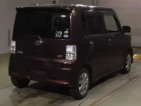 Toyota PIXIS SPACE лот № 4107 оценка 3  с аукциона в Японии 1