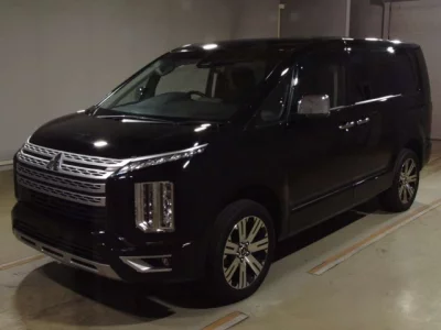 Mitsubishi Delica D:5