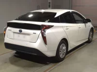 Toyota Prius лот № 309 оценка R  с аукциона в Японии 1