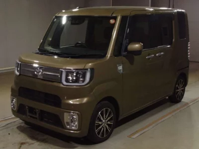 Toyota PIXIS MEGA