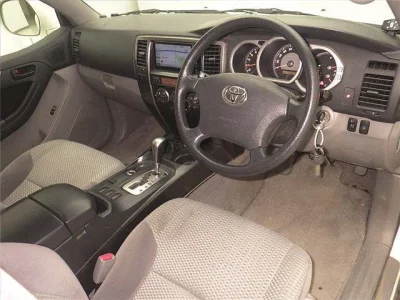 Toyota HILUX SURF