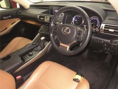 Lexus IS