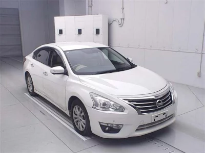 Nissan TEANA