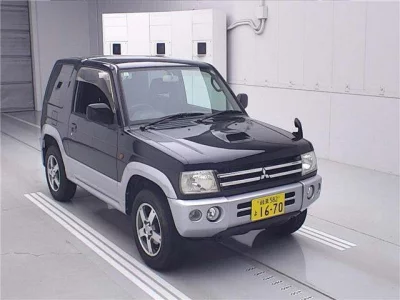 Mitsubishi PAJERO MINI
