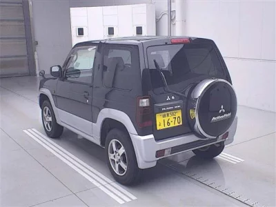 Mitsubishi PAJERO MINI
