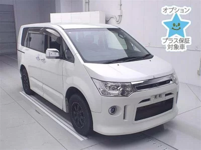 Mitsubishi DELICA D5