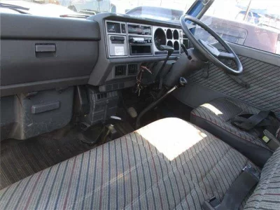 Mazda TITAN  с аукциона в Японии