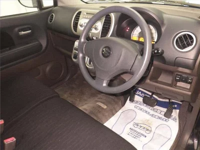 Suzuki MRWAGON