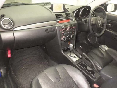 Mazda AXELA  с аукциона в Японии