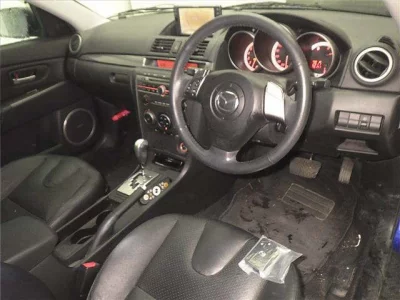 Mazda AXELA  с аукциона в Японии