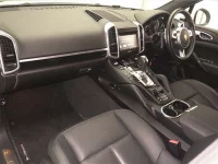 Porsche Cayenne лот № 5389 оценка 4  с аукциона в Японии 3