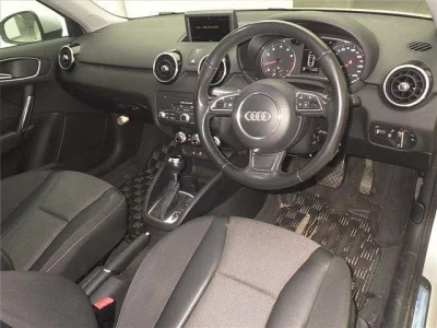 Audi A1  с аукциона в Японии