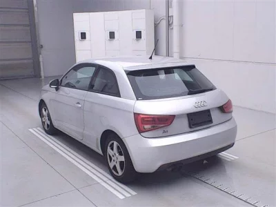 Audi A1  с аукциона в Японии