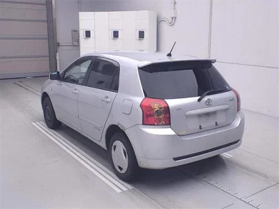 Toyota COROLLA RUNX  с аукциона в Японии