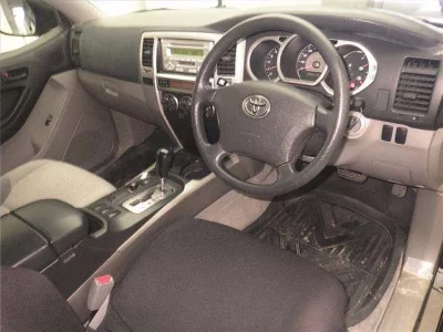 Toyota HILUX SURF  с аукциона в Японии